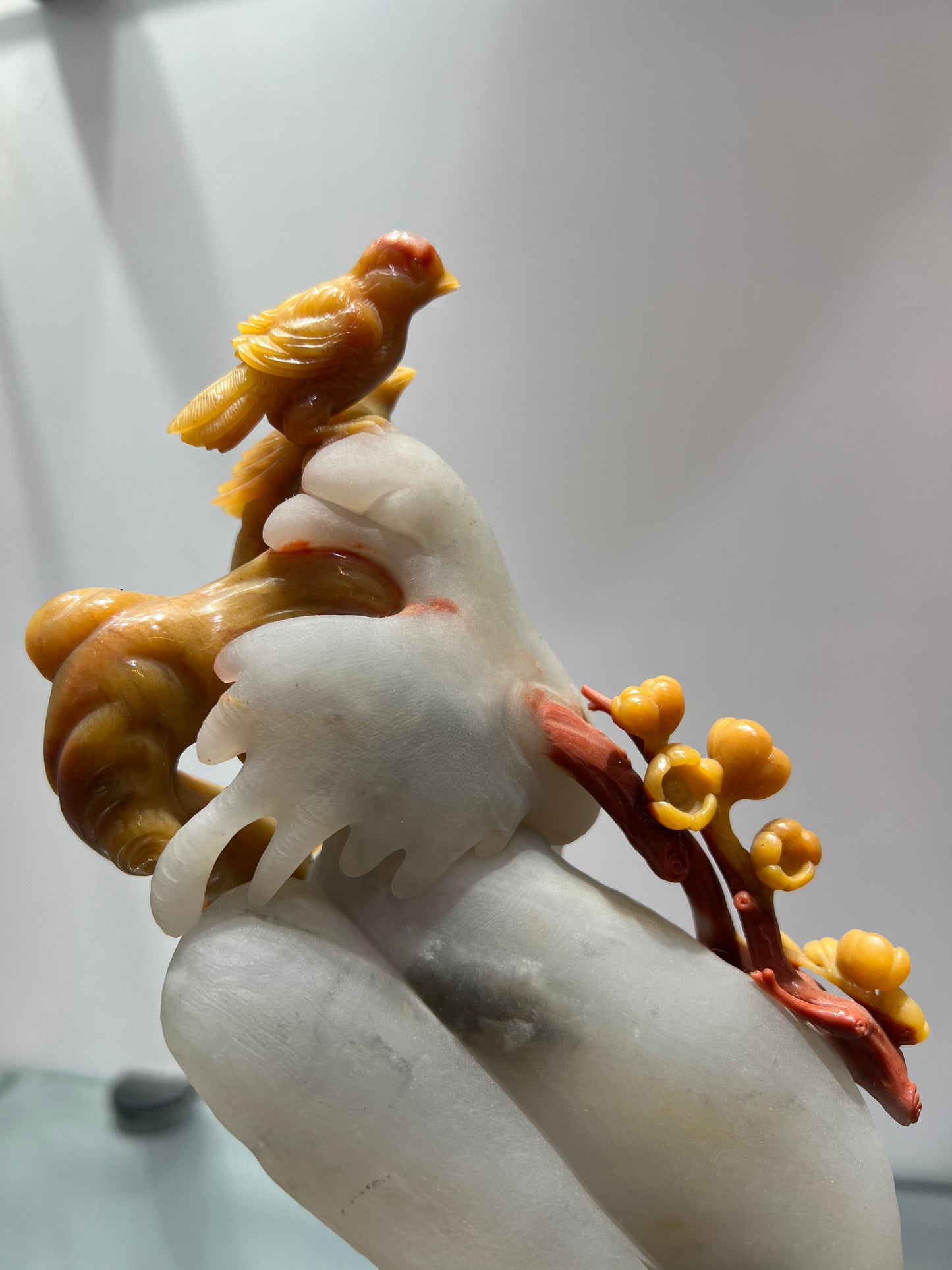 Jade birds carvings