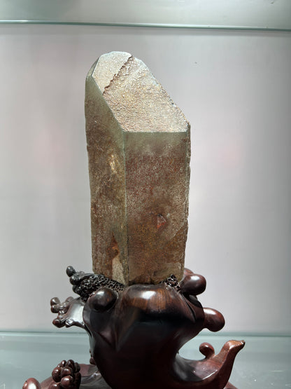 Garden quartz cranes carvings