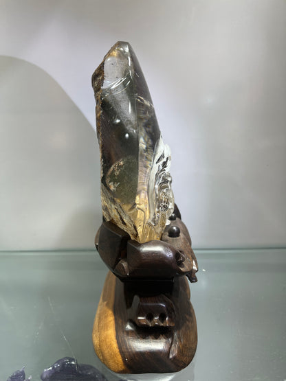 Garden quartz sea life carving