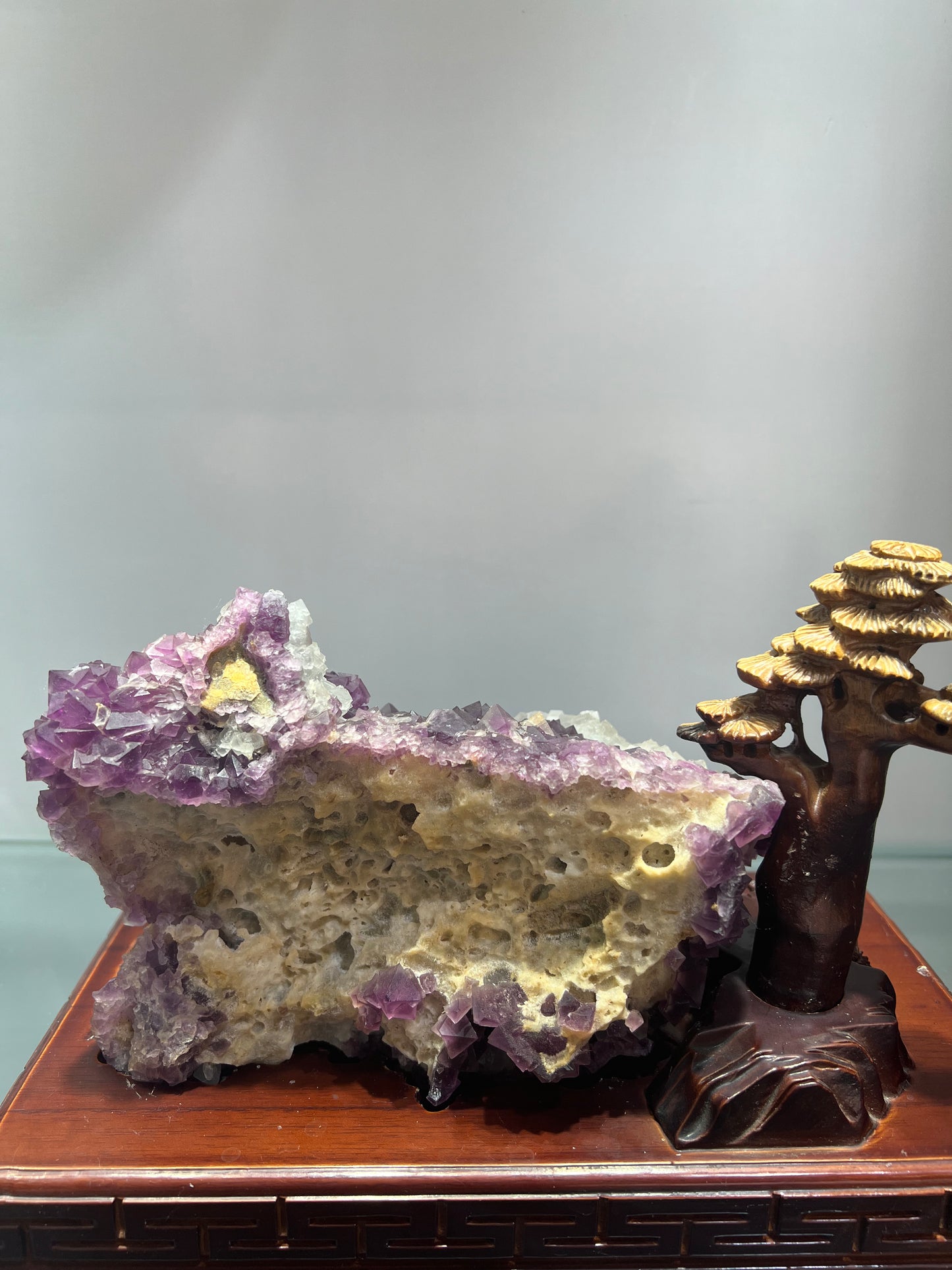Double color octahedral fluorite