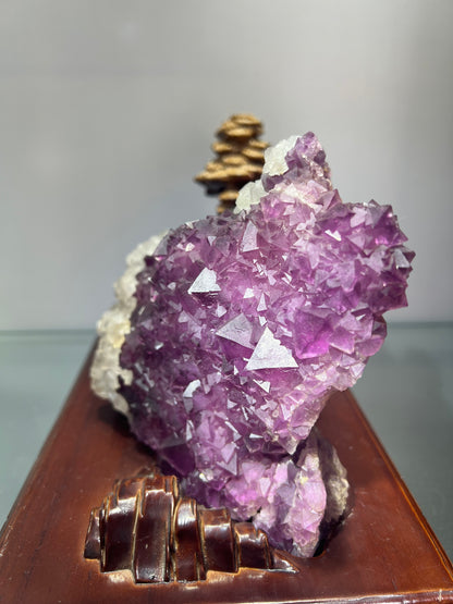 Double color octahedral fluorite