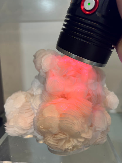 Yao gang xian pink calcite