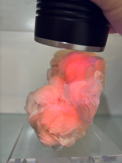 Yao gang xian pink calcite